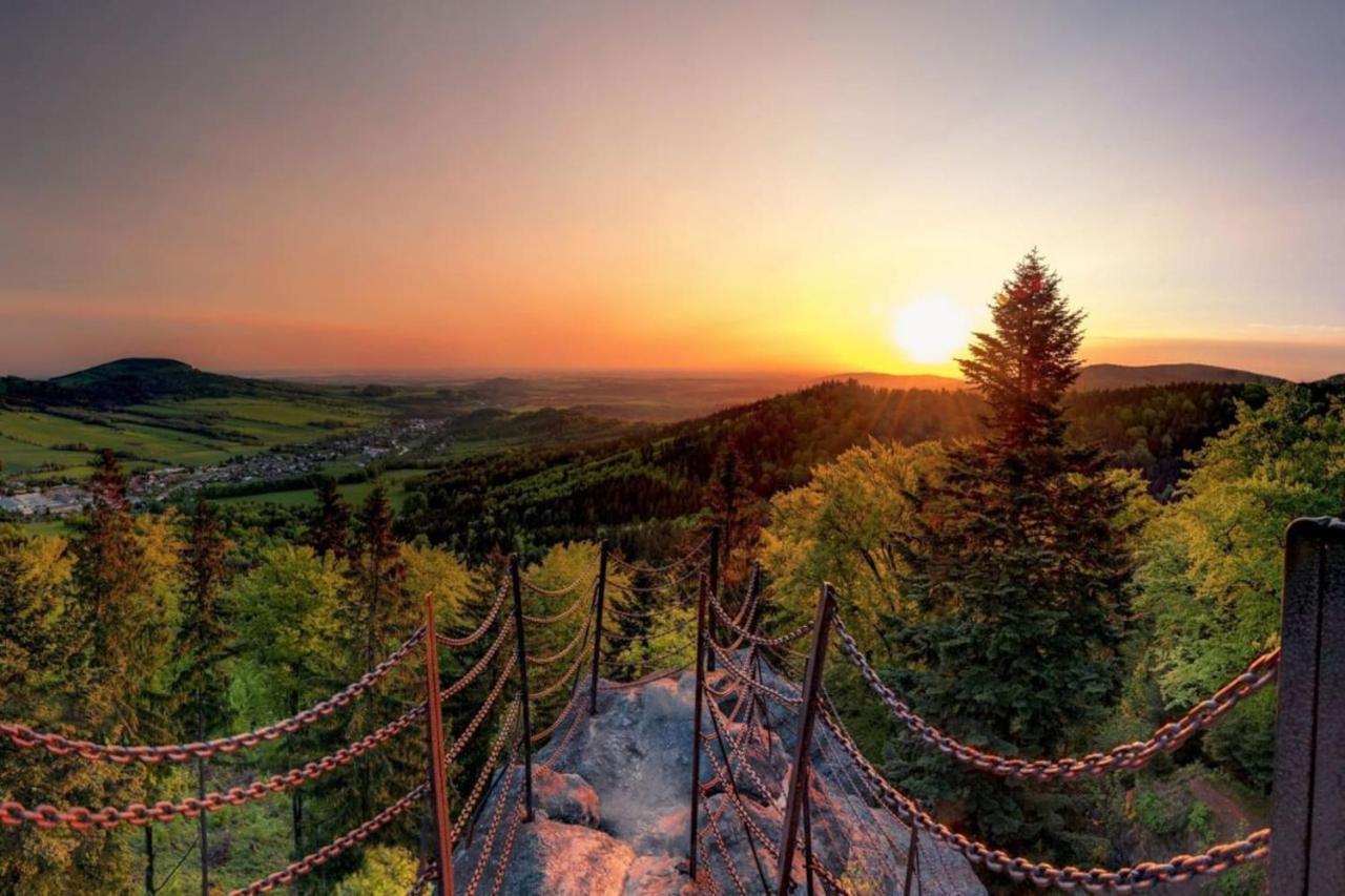 Chata Pod Rejvizem Jeseník Buitenkant foto