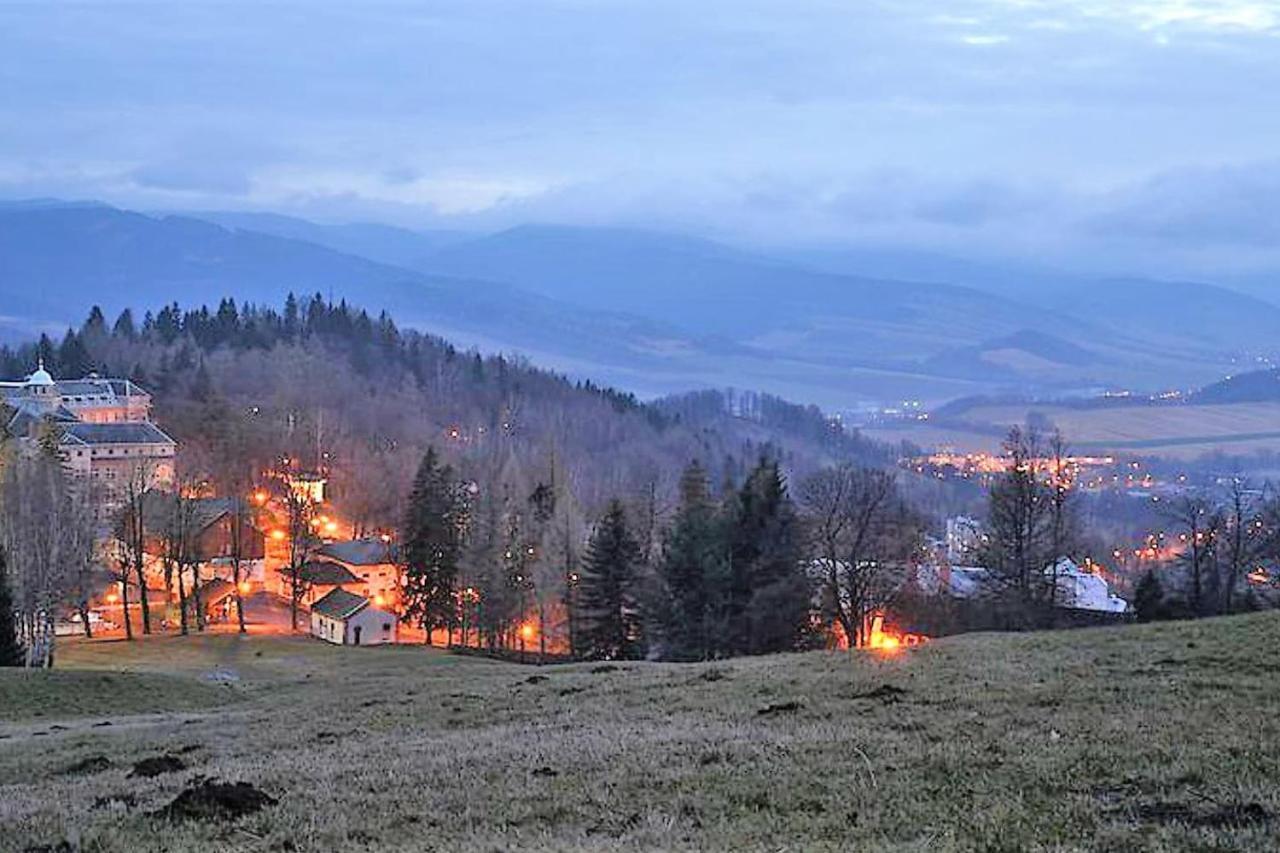 Chata Pod Rejvizem Jeseník Buitenkant foto