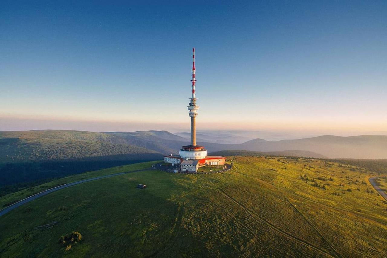 Chata Pod Rejvizem Jeseník Buitenkant foto