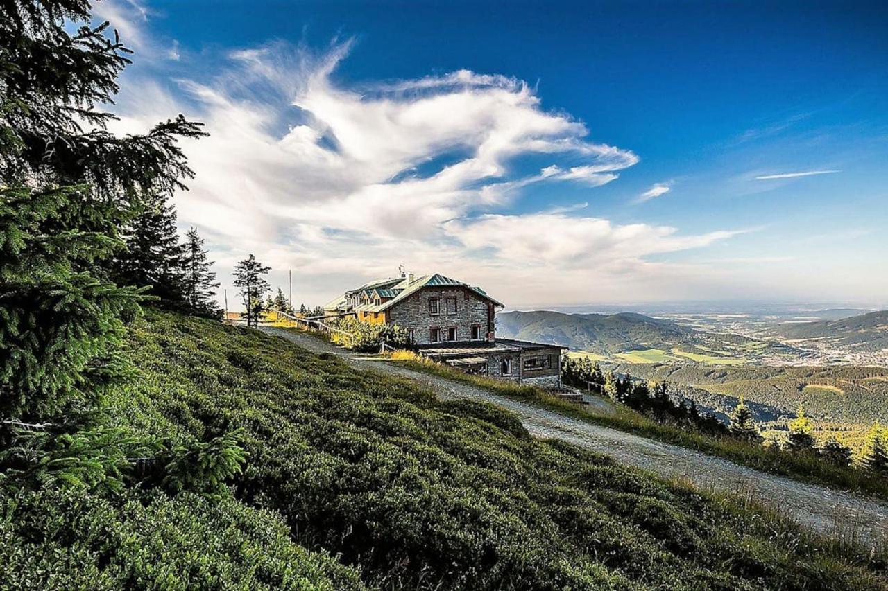 Chata Pod Rejvizem Jeseník Buitenkant foto